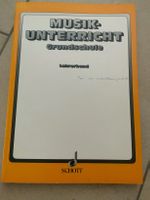 MUSIK- UNTERRICHT GRUNDSCHULE/ LEHRERBAND