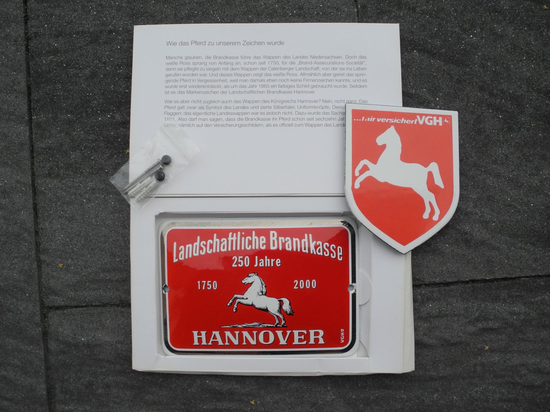 Schilder: 2 VERSICHERUNGS-EMAILSCHILDER – Gebraucht aus Reinach AG von Huckleberrysix 4