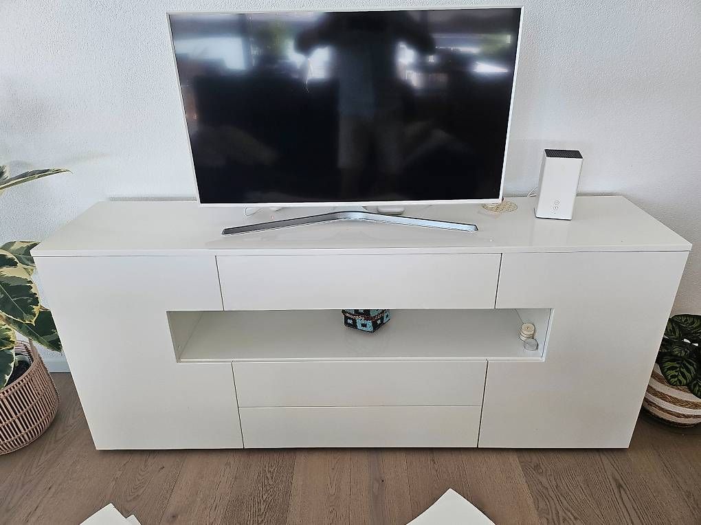 Mobili TV: Salontisch und TV-Möbel – Usato da Düdingen venduto da dan_6j7r 2