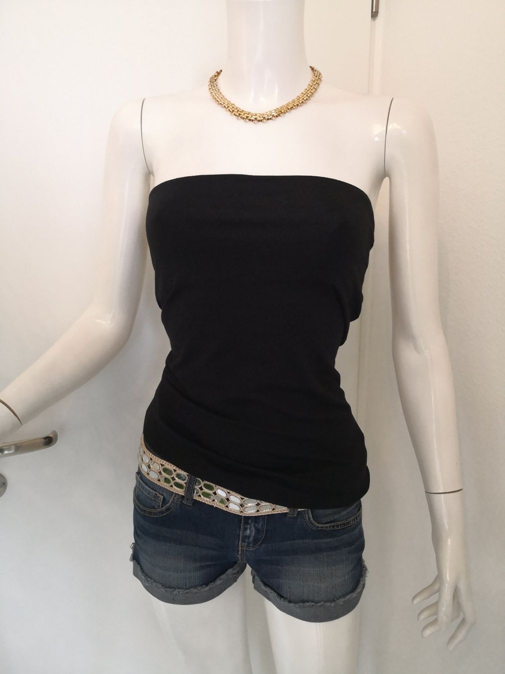 Mango Top: 🤩MANGO BANDEAU-TOP SCHWARZ STRETCH – Nuovo (secondo la descrizione) da Olten venduto da Naja-Twins-Twins 2