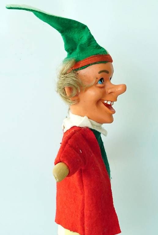 Giocattoli: Kasperlitheater Kasperli Alte Handpuppe – Usato da Sissach venduto da glrpmpfk 1