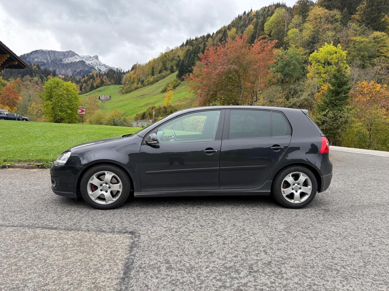 VW Automobili: VW Golf 5 GTi – Usato da Flühli LU venduto da Overland_Motors 3