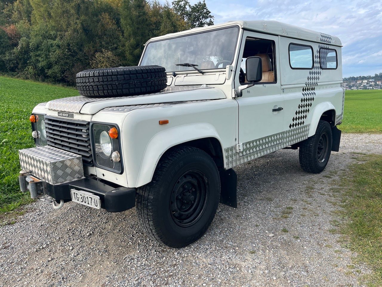 Land Rover Automobili: Land Rover 110 V8 Hardtop – Usato da Sirnach venduto da MaechlerAutomobile 9