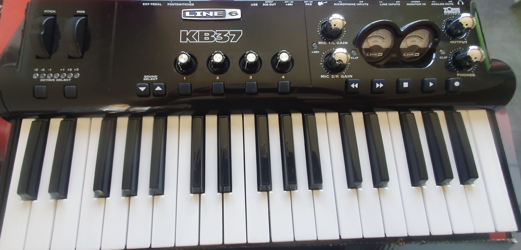 Line 6 Attrezzatura per studi di registrazione: Line 6 POD Studio KB37 - Das ultimative Musik-Interface! – Nuovo (secondo la descrizione) da Killwangen venduto da versus77 7