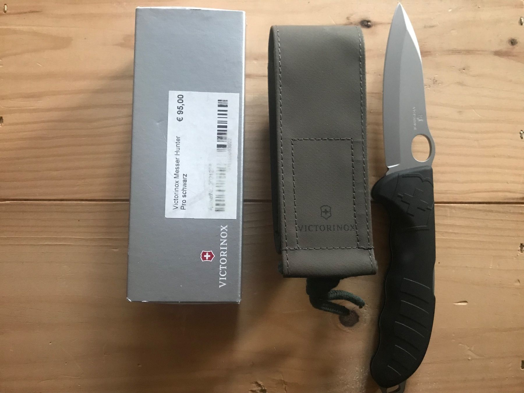 Victorinox Coltelli tascabile: Victorinox Hunter Pro M – Nuovo e nell'imballaggio originale da Pontresina venduto da TED_23 1