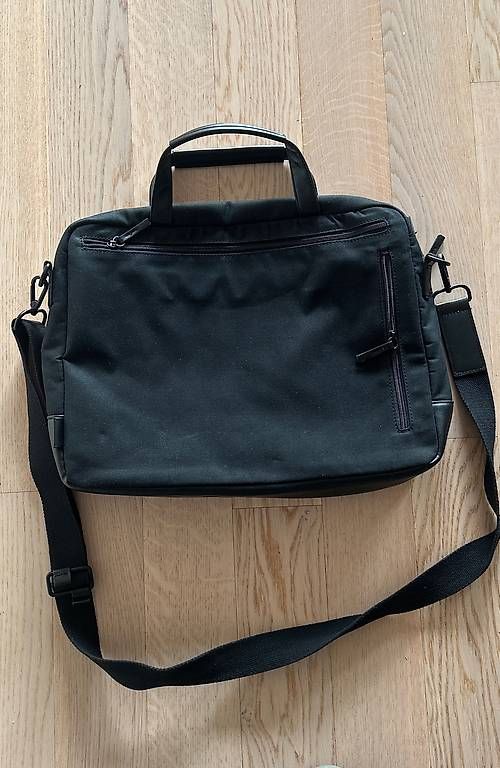 Delsey Valigie & Borse: Businesstasche/Laptoptasche Marke Jost – Nuovo (secondo la descrizione) da Wohlen AG venduto da sve_j8jf 1