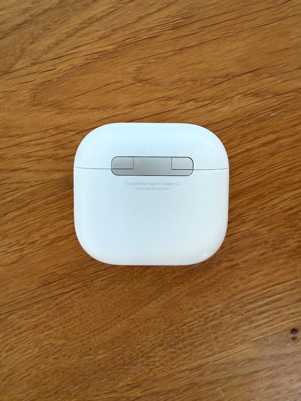 Apple Cuffie: APPLE AirPods 4 Charging Case – Usato da Lausanne venduto da Nine1982 5