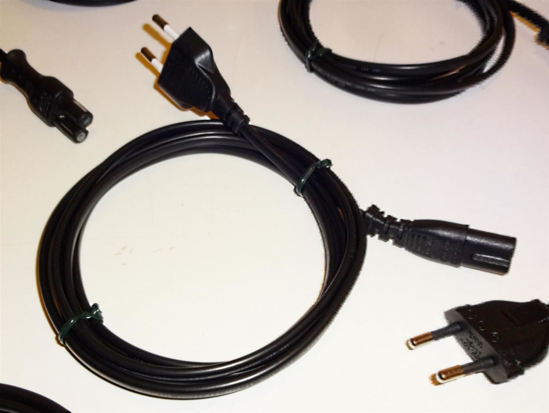 Kabel: Netzkabel 1,5 m C7-T26 - 10 Stück - – Gebraucht aus St. Gallen von WWL 4