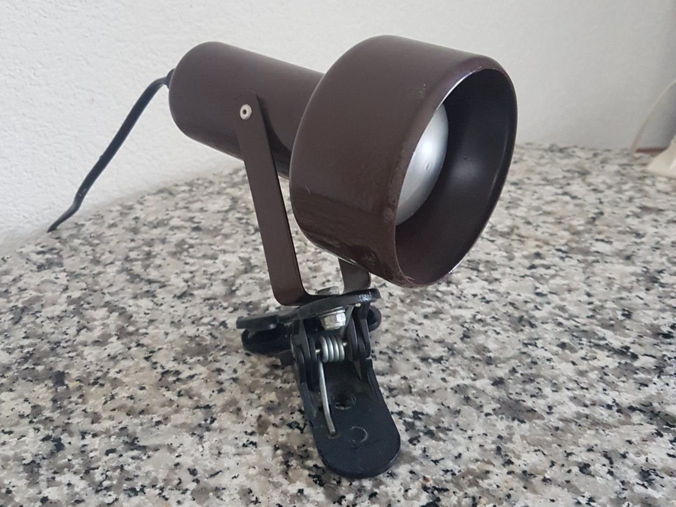 Lampen: Spot Lampe Klemmlampe 70er Braun – Gebraucht aus Wallisellen von Swissline11