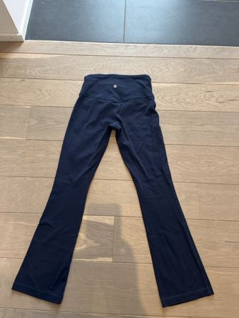 Lululemon leggings blue S short