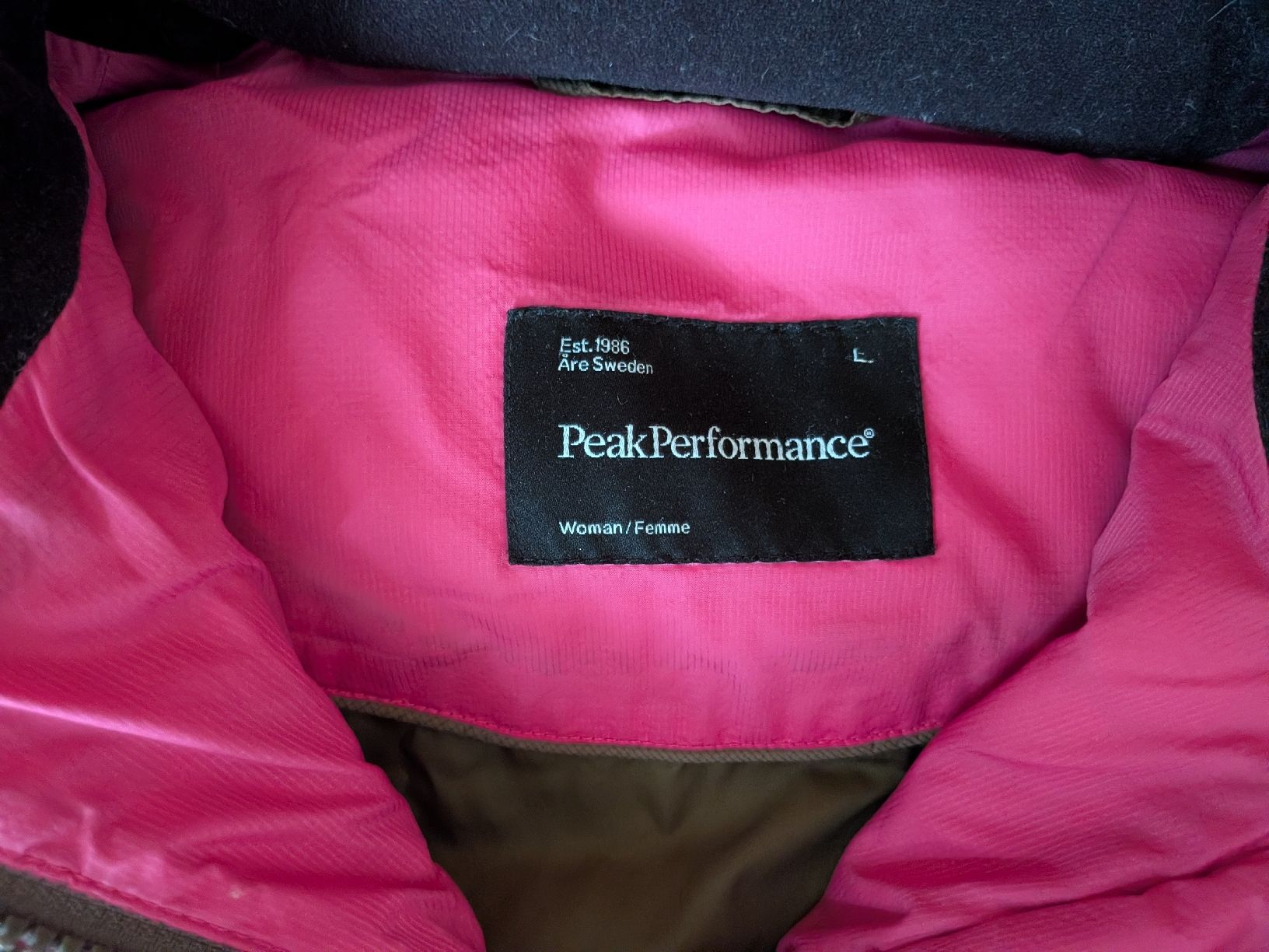 Peak Performance Giacche: Peak Performance Winterjacke Gr. L Damen – Usato da Laupersdorf venduto da M_125 2