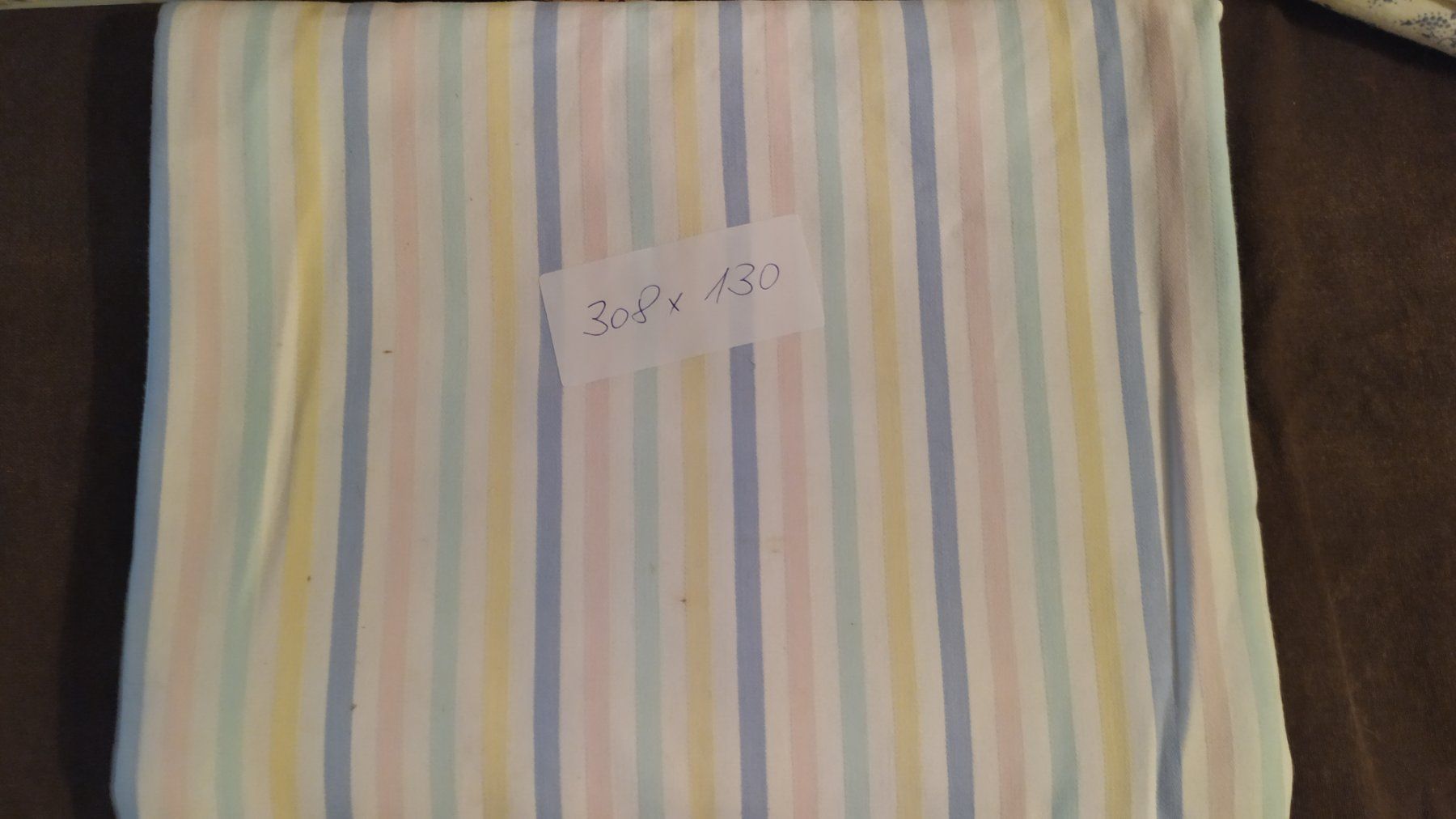 Altra biancheria da tavola: Nappe/tissu 308 x 130 cm – Usato da Chezard St-Martin venduto da Loucail 1