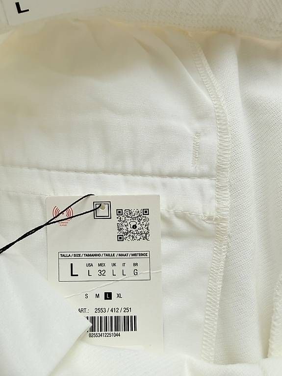 Pantaloni: Zara Hose Slim Fit  – Usato da Basel venduto da alu_l9s8 2