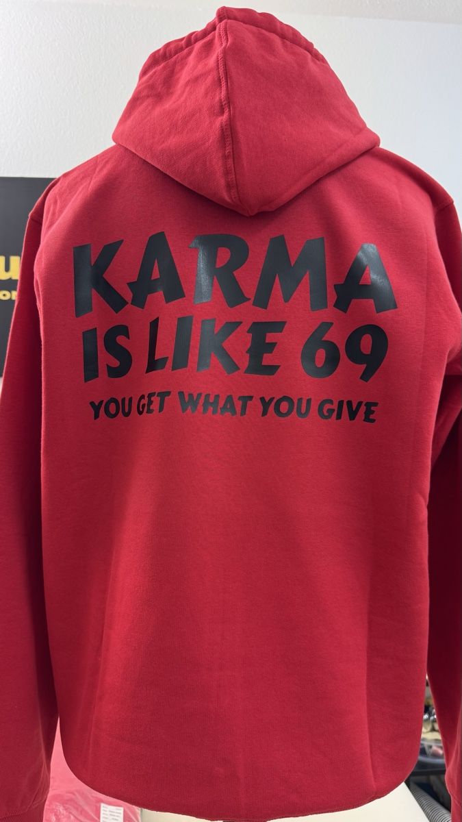 Maglioni & Felpe: Hoodie - Karma is like 69 - Pullover – Nuovo e nell'imballaggio originale da Vaduz venduto da deinaufkleber