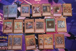 Yu-Gi-Oh Kartensammlung diverse Karten und Viel Mehr 