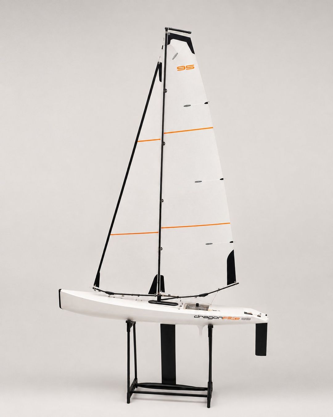 RC Modellbau: Dragon Flite 95 – Renn-Segelboot – Gebraucht aus Lommiswil von dom_dz5l