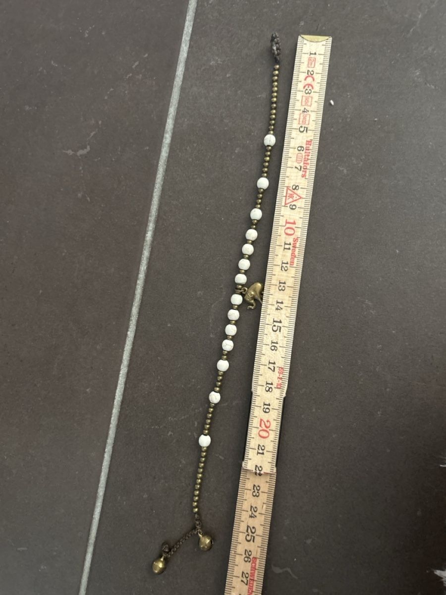 Bracciali & Braccialetti: Fusskette mit Elefant und Glöckchen – Usato da Winterthur venduto da Guizza93 1