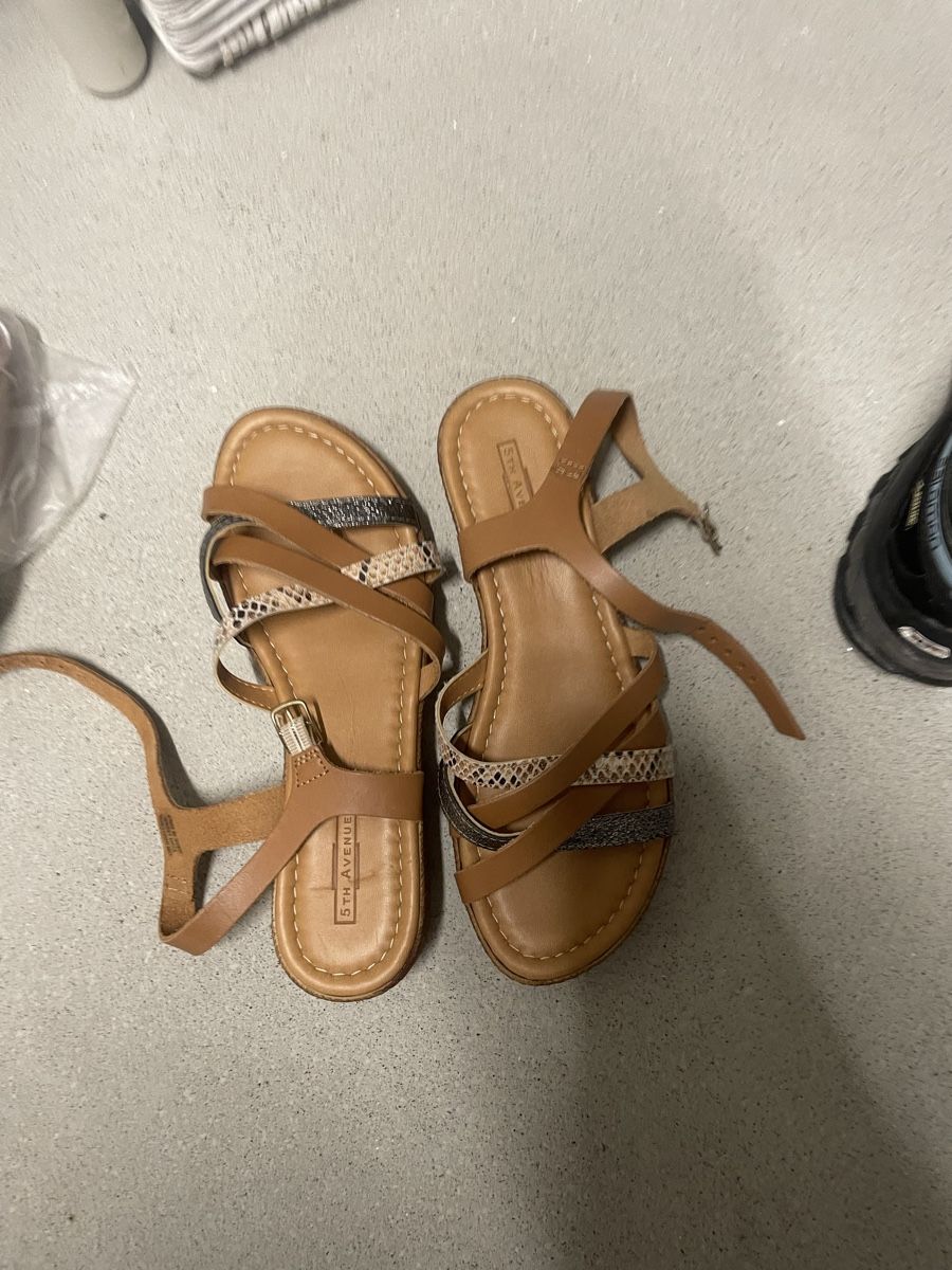 Chaussures femmes: Sandale Grösse 38 – D'occasion à Frauenfeld par fab_8v7g