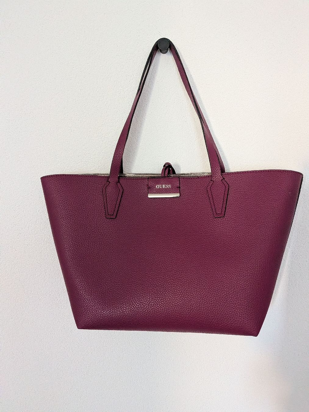 Guess Sacs femmes: Guess leather tote bag – D'occasion à Morges par dhi_y2qk 1