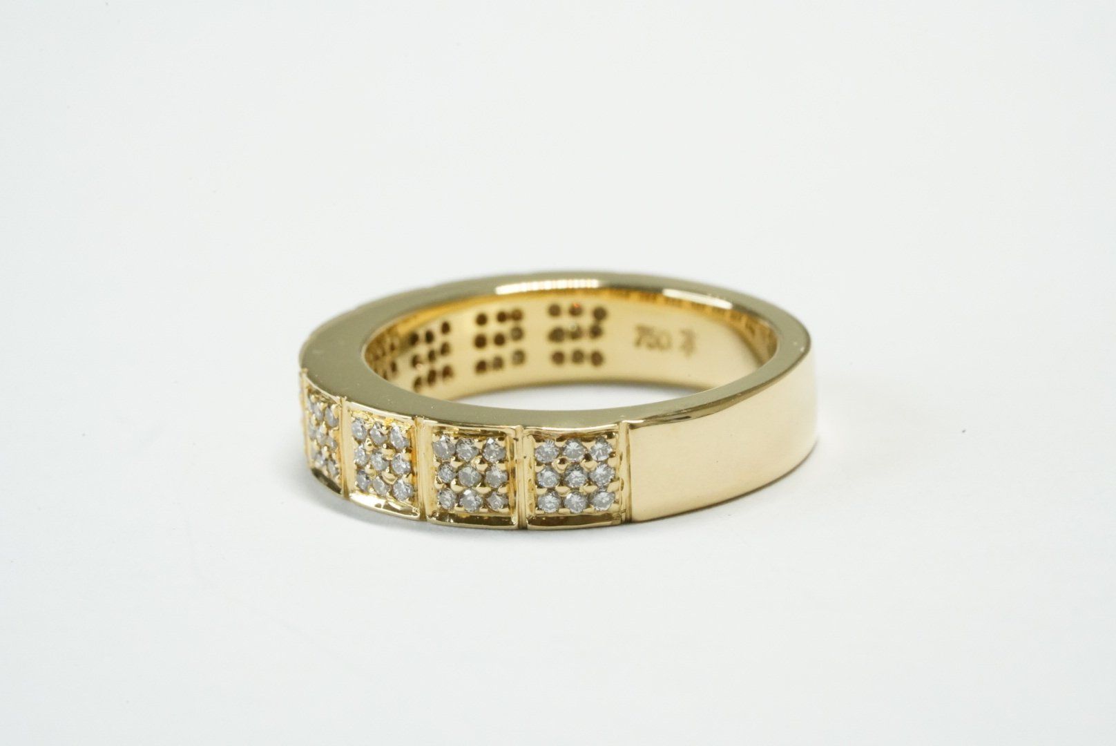 Ringe: 18k Gelbgold Fingerring mit Diamanten – Gebraucht aus Bülach von Re-Jewelled 1