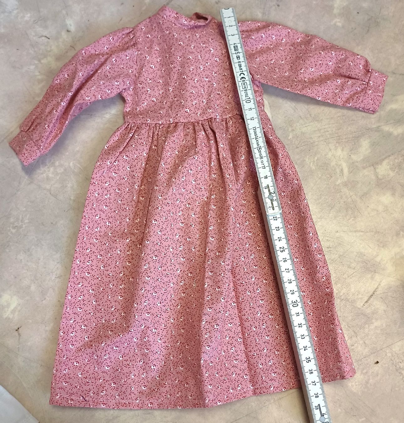 Bambole: Puppenkleid – Usato da Merenschwand venduto da Brockinell 2