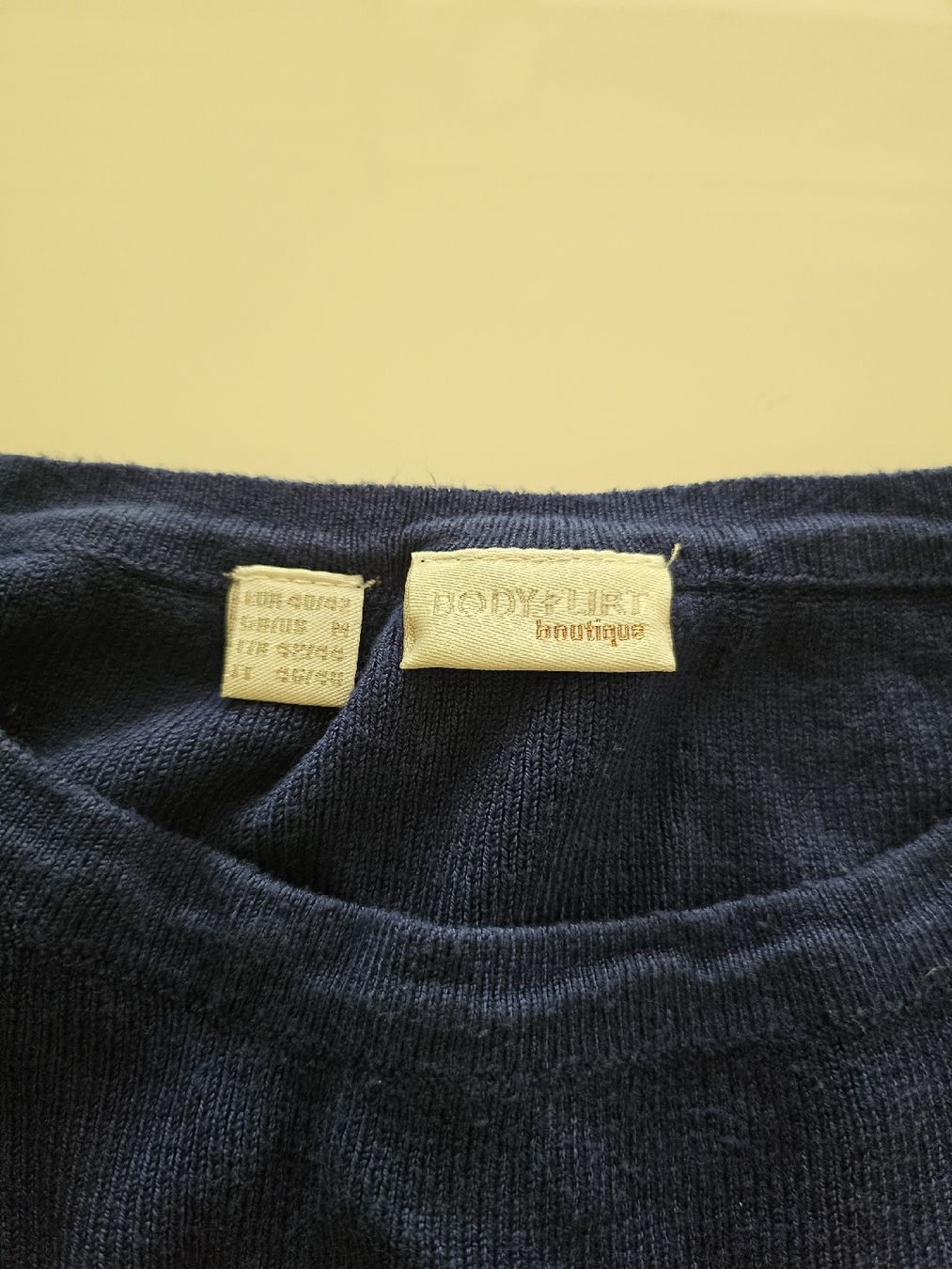 Pullover & Sweatshirts: pull épaule nue – Gebraucht aus Dietlikon von mic_z7ly 1
