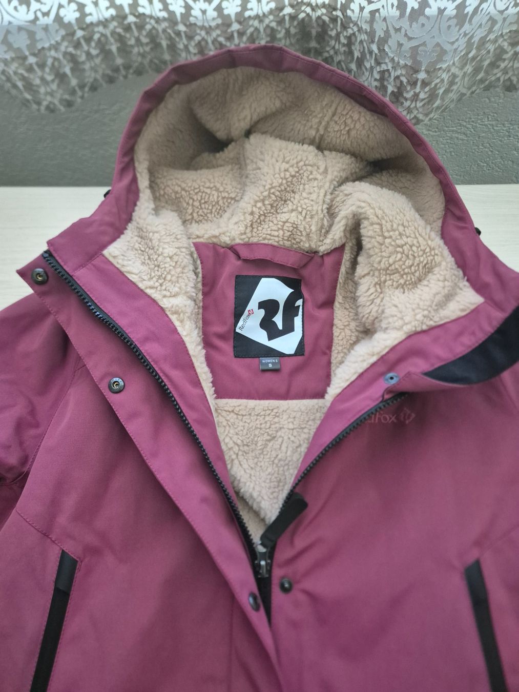 Jacken: Winterjacke RedFox – Neu (gemäss Beschreibung) aus Ruswil von rah_8p5y 1