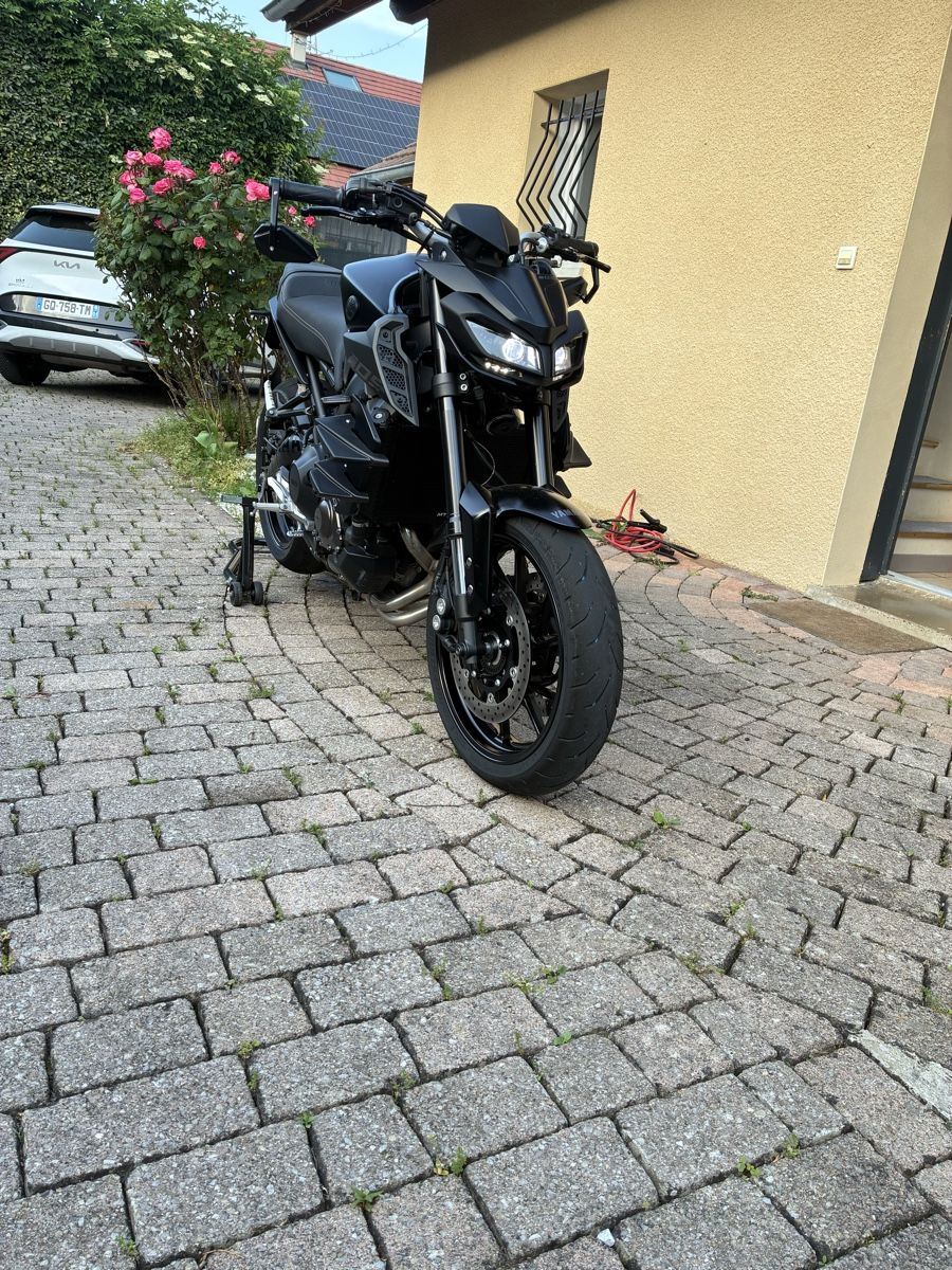 Yamaha Sonstige: Mt09 black 2020 full 6600km – Neu (gemäss Beschreibung) aus Plan-les-Ouates von yoh_kg9m 1