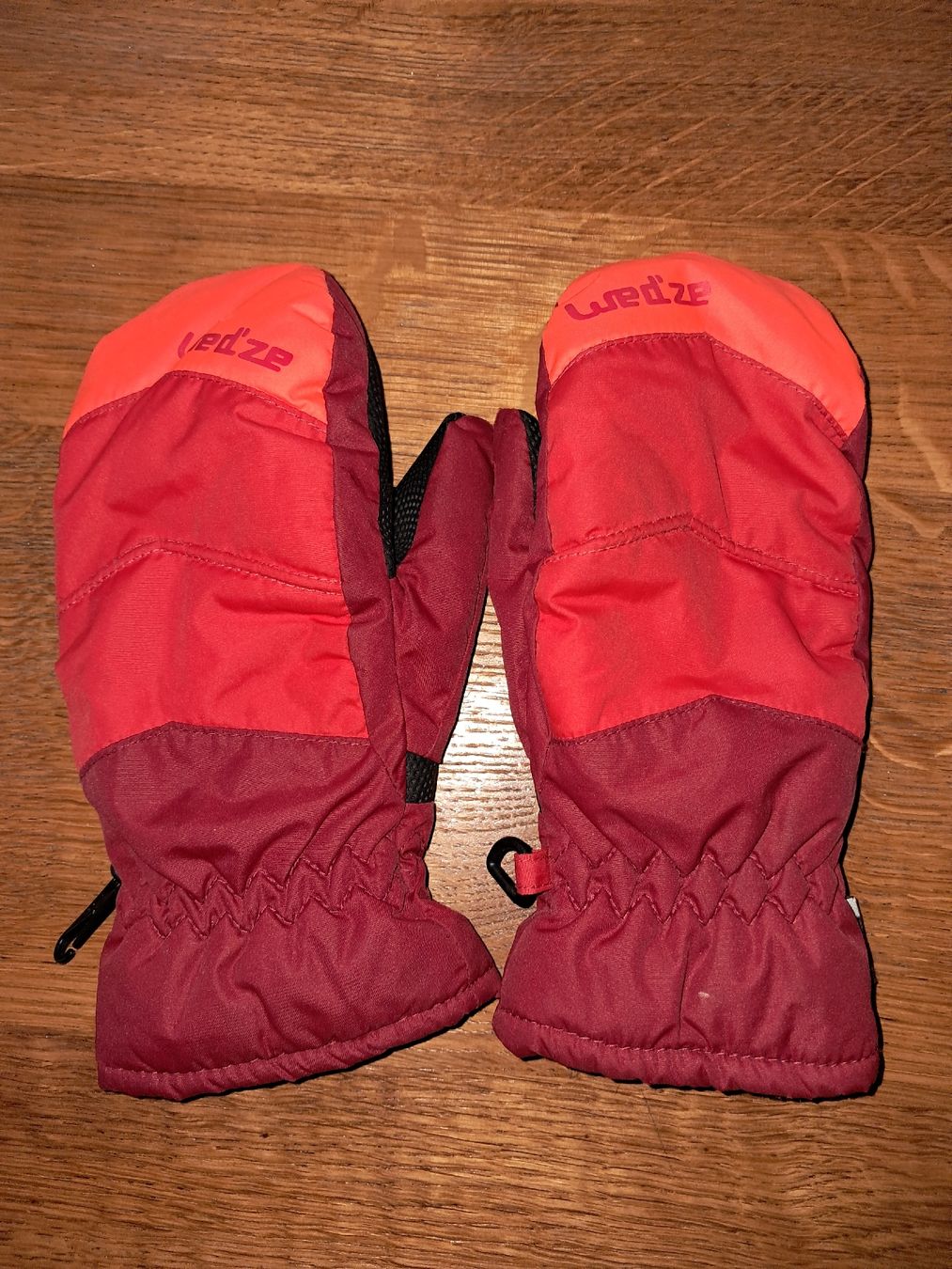 Guanti: Moufles rouge 4-5 ans – Usato da Le locle venduto da juliensaran