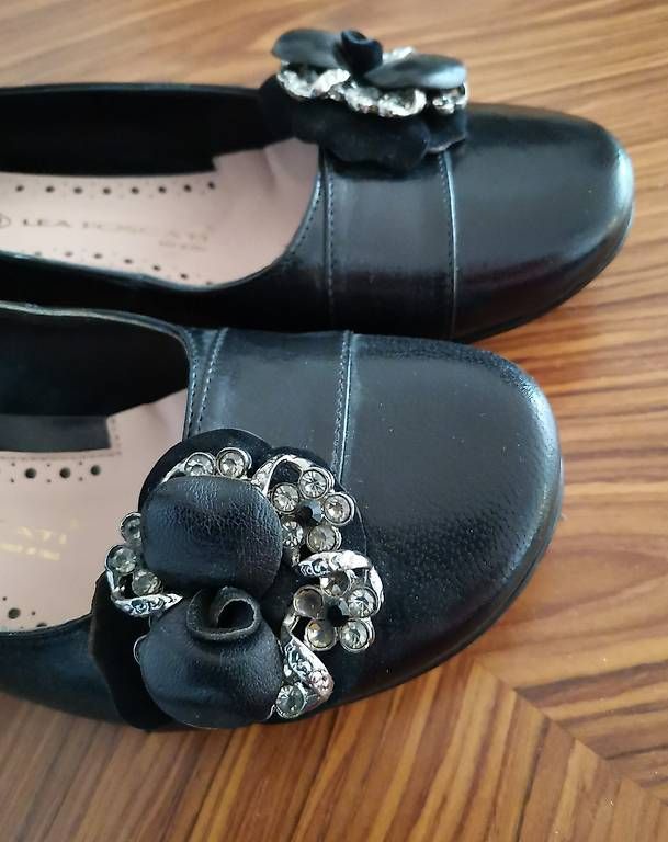 Scarpe da donna: Schwarze Pumps mit Assecoirs, Gr. 37 – Usato da Muri b. Bern venduto da Claudiahuegli 1