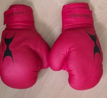 Gants de boxe rouge