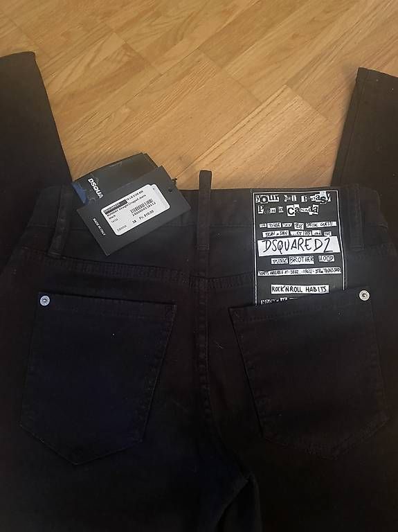 Jeans: Dsquared2 Jeans – Gebraucht aus Langnau am Albis von Monikacv16 2
