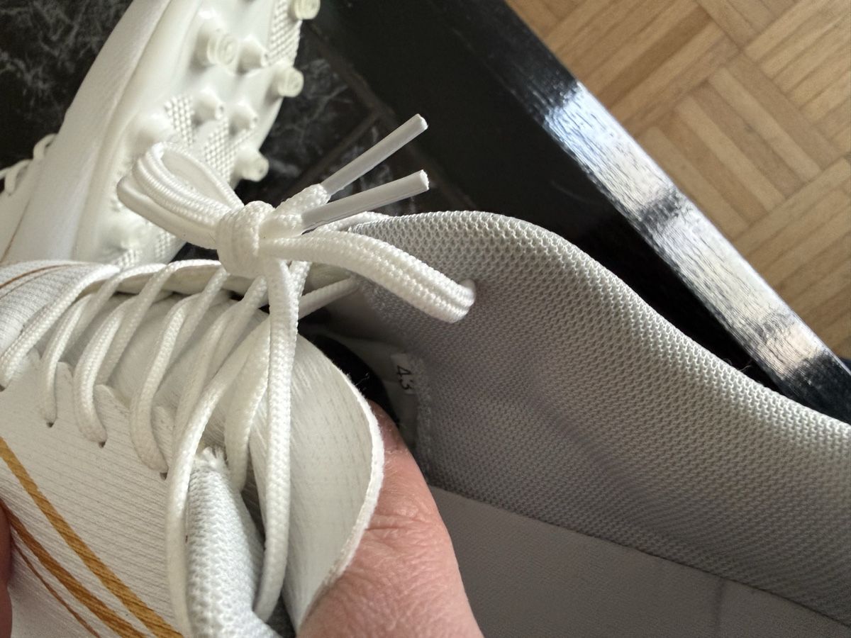 Scarpe da uomo: Fussball Schuhe Grösse 43 – Nuovo (secondo la descrizione) da Kriens venduto da Ceer25 1