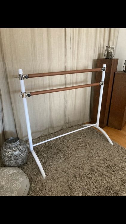 YEZMEK Doppelte Ballettstange Höhenverstellbar - Freistehende Tanzstange Mit Rutschfesten Füßen, 120cm Max Höhe, Für Training Zu Hause & Studio