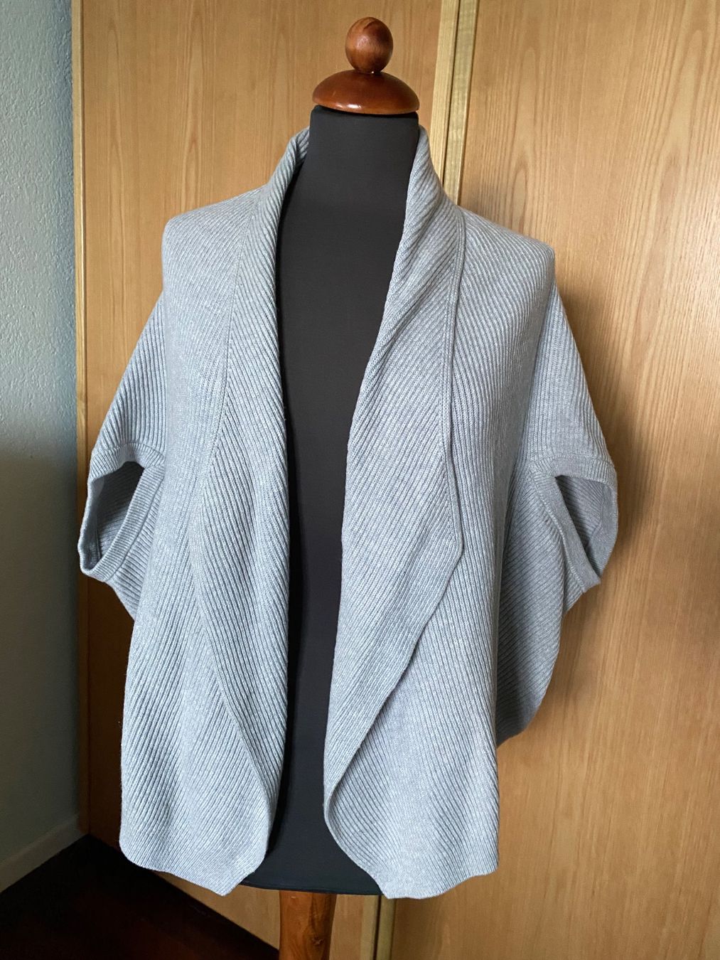 Cos Gilet & Giacche senza maniche: COS Gilet Weste Oversized - Gr. S/M – Usato da Besazio venduto da lionheart63