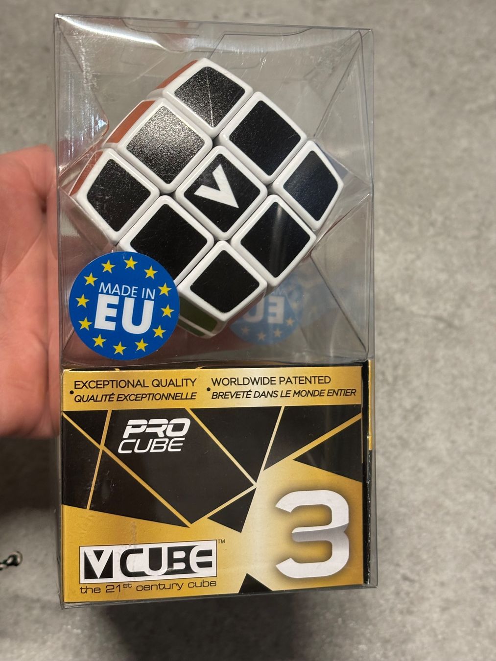 Rubik's Giochi: Cube V-Cube 3 Pro - Casse-tête rubik neuf – Nuovo (secondo la descrizione) da Salvenach venduto da gwenwywar