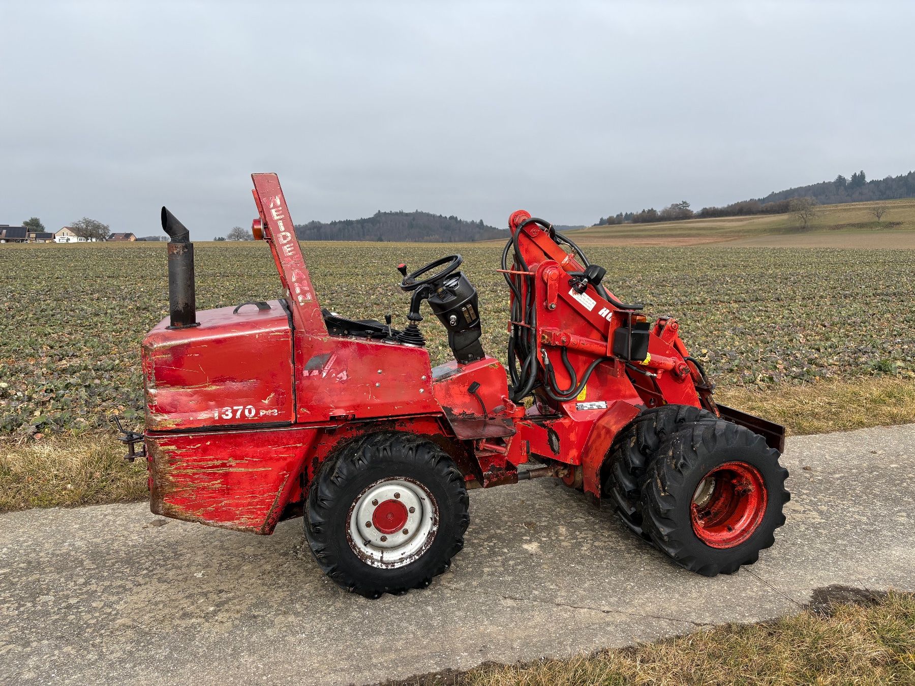 Weidemann Caricatori: Valet de ferme, Chargeuse Weidemann 1370 – Usato da Bioley-Magnoux venduto da Salvo25 2