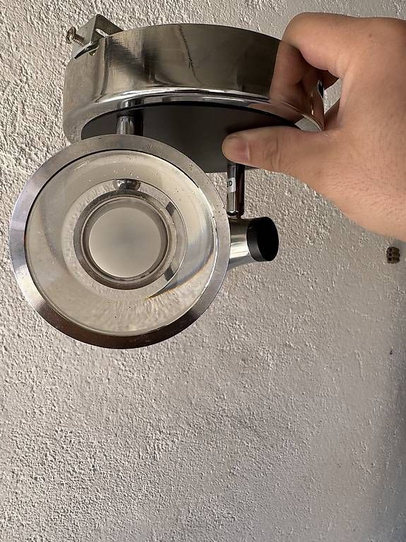 Lampadari & plafoniere: Spot LED double orientable  design moderne  très bon état – Usato da Bevaix venduto da mic_rdc7 1