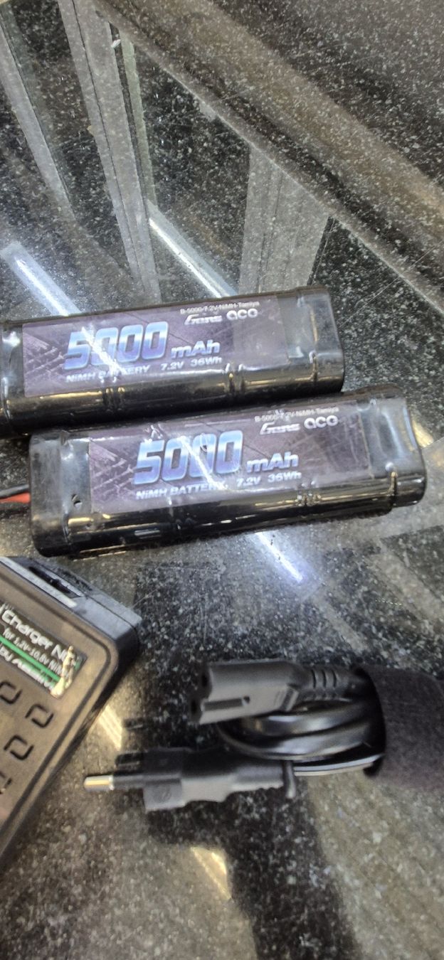Caricatori & Batterie: Akku Ladegerät Mini Charger NiMH – Usato da Oberhasli venduto da Velo_Susak 2