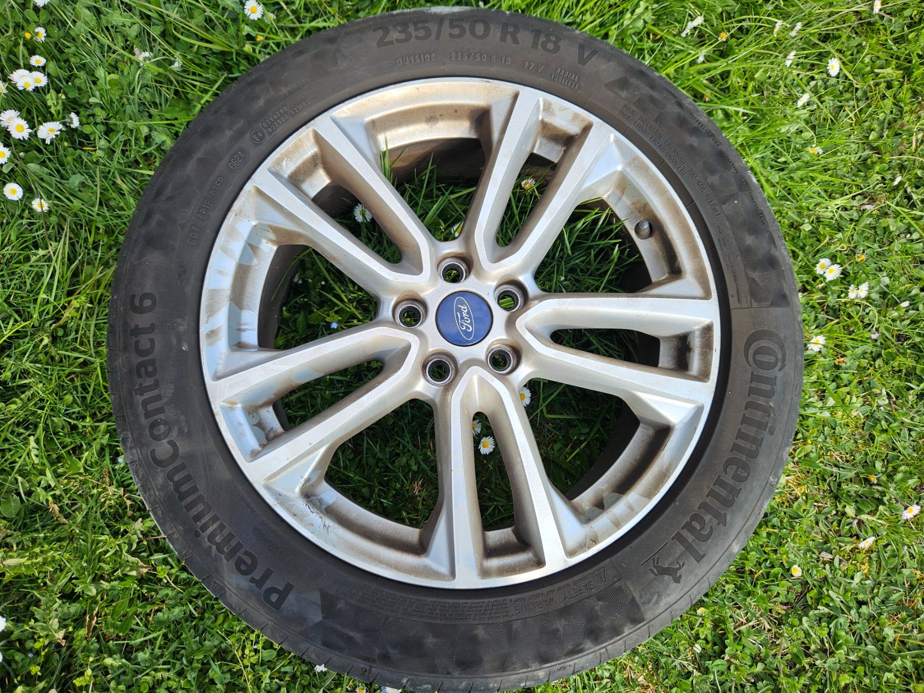 Ford Pneus & Kompletträder: Ford Kuga Alufelgen mit Sommerpneu – Gebraucht aus Leuzigen von strauss72
