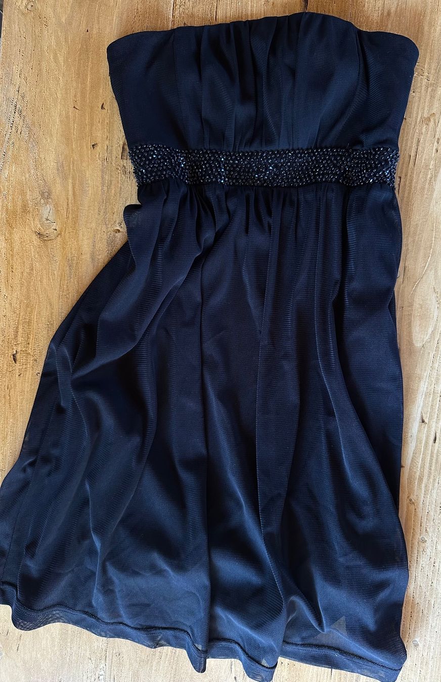 Kleider: Cocktail Kleid – Gebraucht aus Luzern von Alis_89zd 1