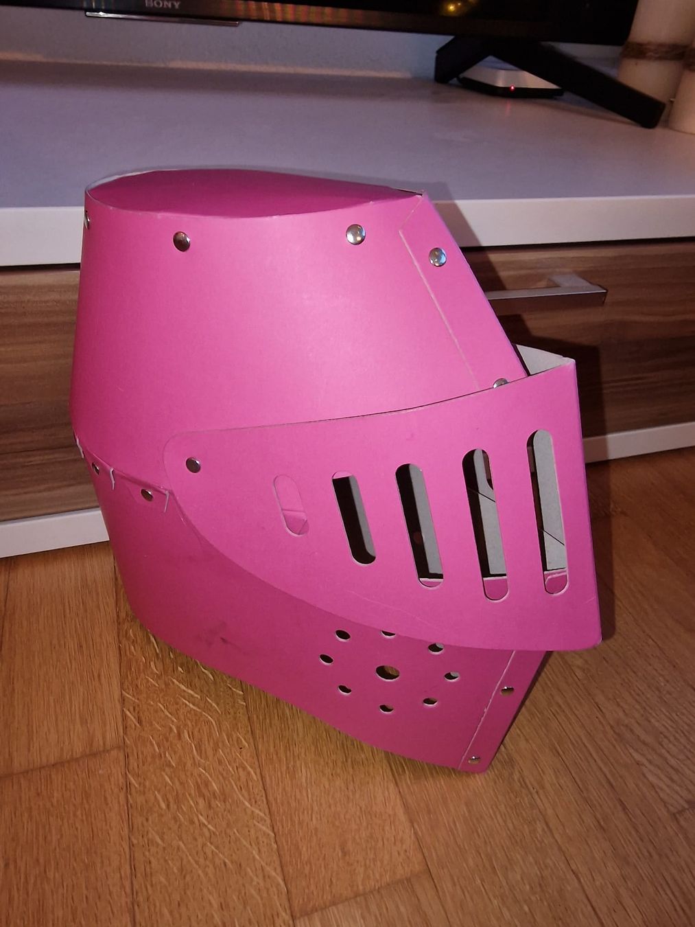 Giocattoli: Ritterhelm mädchen und spielmesser – Usato da Thun venduto da Yuma84 4