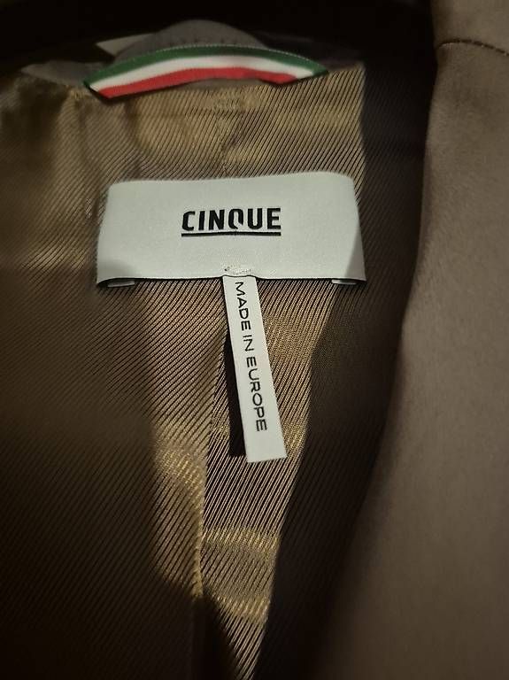Jacken: Blazer Cinque – Neu und originalverpackt aus Teufen AR von jelenajk 2