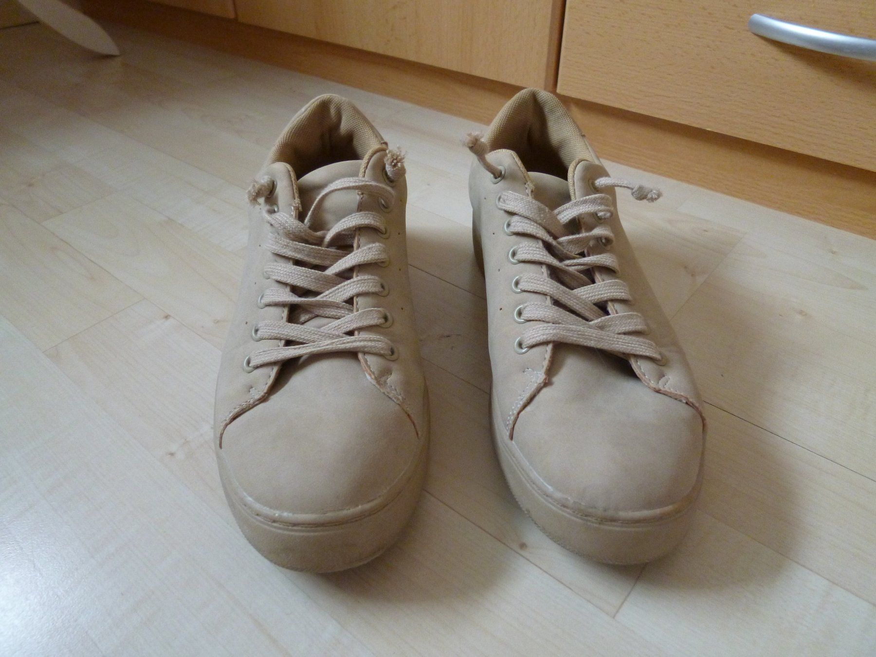 C&A Scarpe da donna: C&A Low-Top-Sneaker Gr. 40  Sneaker – Usato da Dättlikon venduto da Mamakuga 1