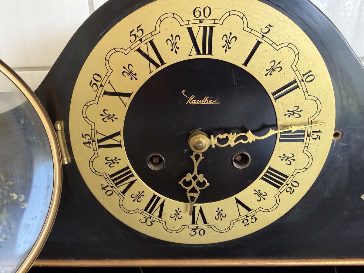 Orologi da terra & Orologi da parete: Antiker Pendeluhr mit Blumenmuster & passender Sockel – Difettoso da Zürich venduto da sne.swiss 7