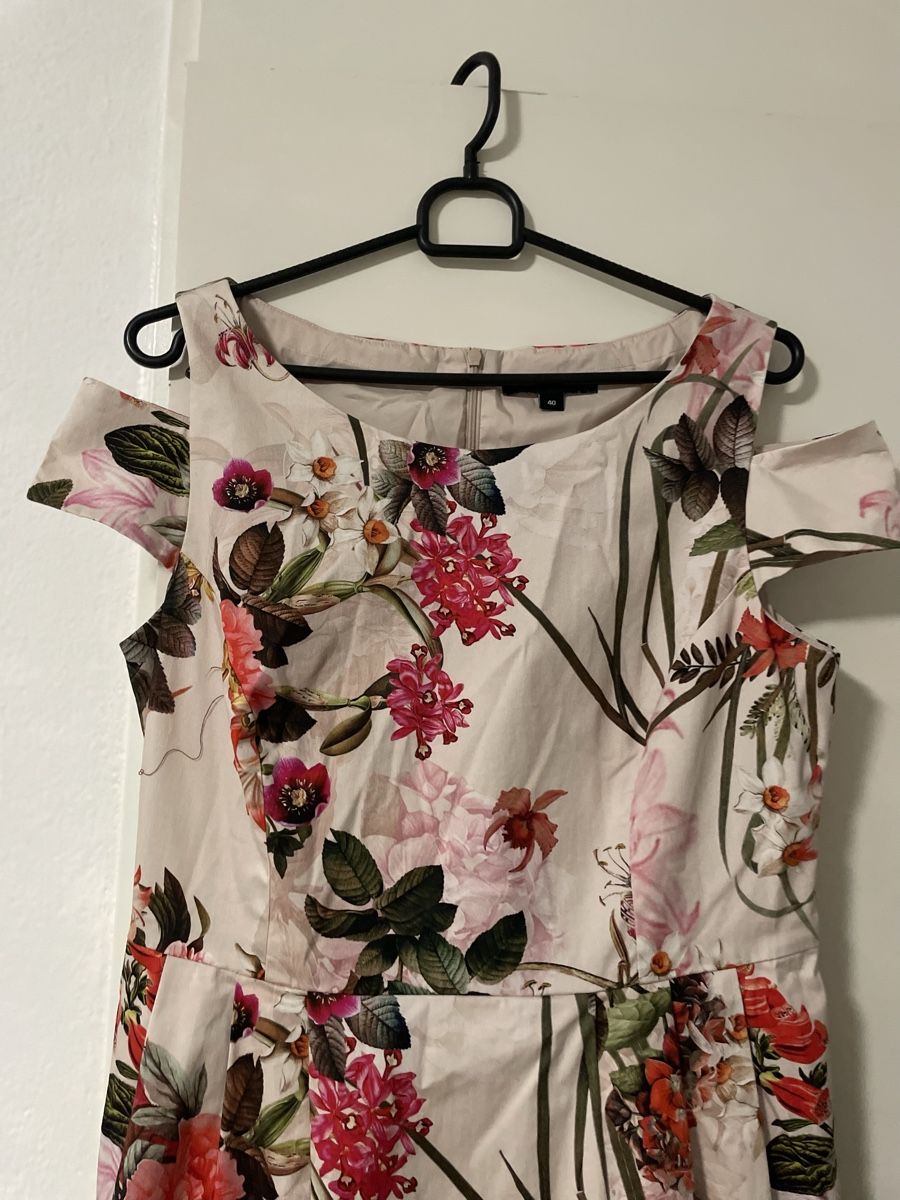Vestiti: Sommerliches Blusenkleid mit Blumenmuster, Grösse 40 – Usato da Biel/Bienne venduto da philong 1