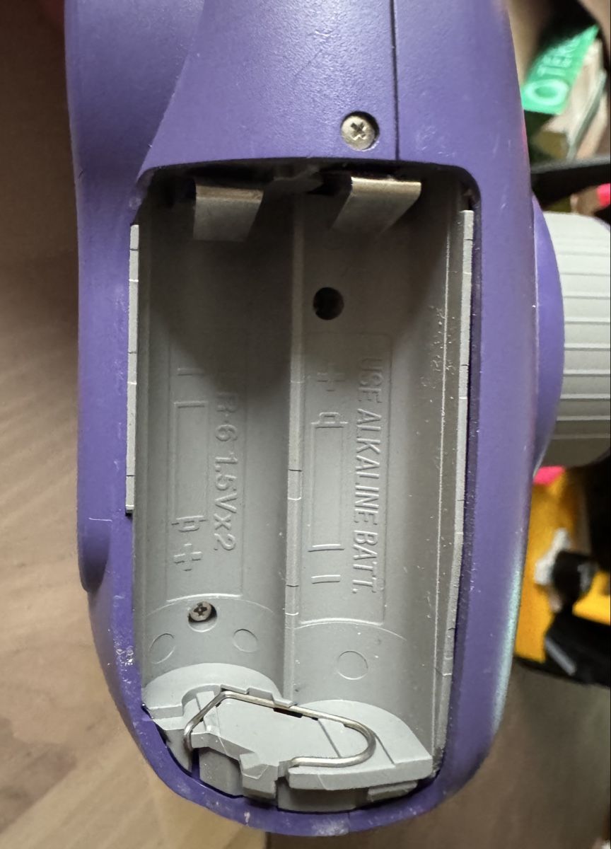 Fujifilm Fotocamera: Fujifilm Instax Mini 8 viola con custodia e tracolla – Usato da Losone venduto da robertone1964 4