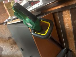Taille-haie électrique Okay, sans fil, neuf