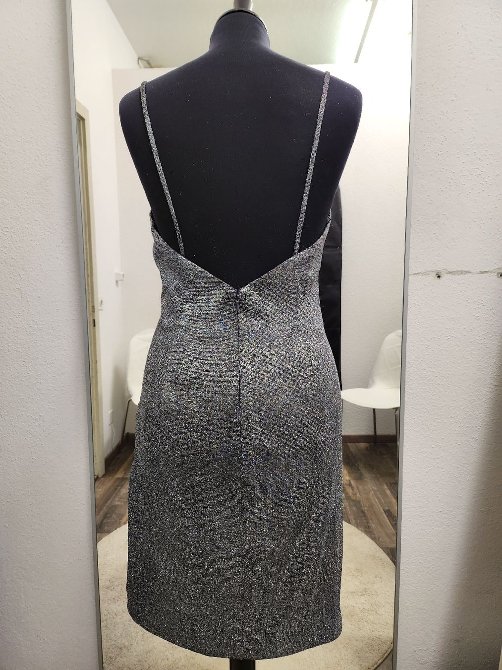 Vestiti: Kurz kleid schwarz grau – Nuovo (secondo la descrizione) da Uster venduto da VMT. 2