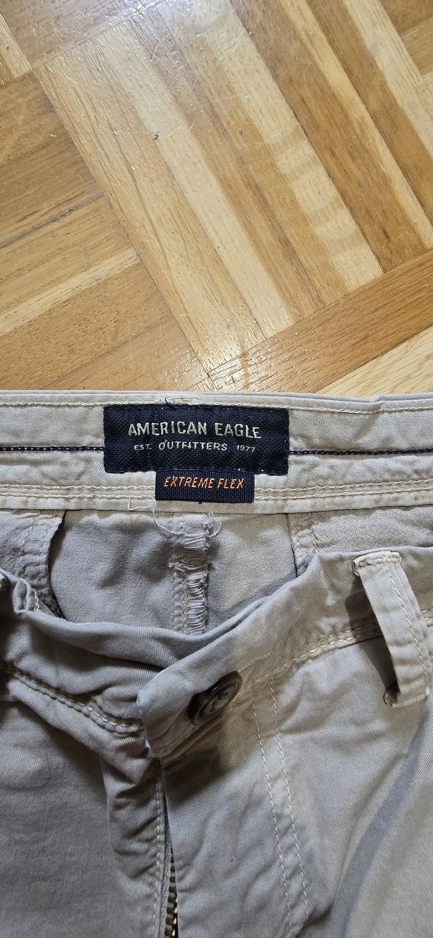 American Eagle Pantaloni: Short beige American Eagle, T. 34 – Usato da Mont-sur-Lausanne venduto da Didinho 1
